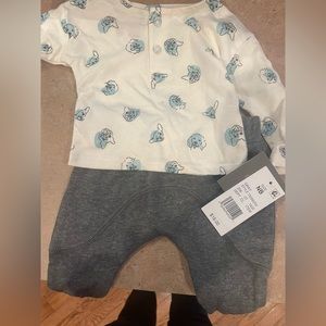 Newborn puppy outfit w gray pants NWT